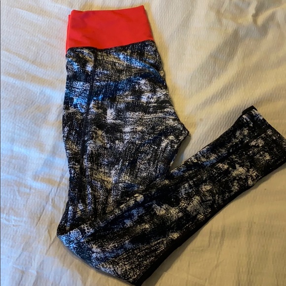 adidas patterned leggings - Picture 1 of 1